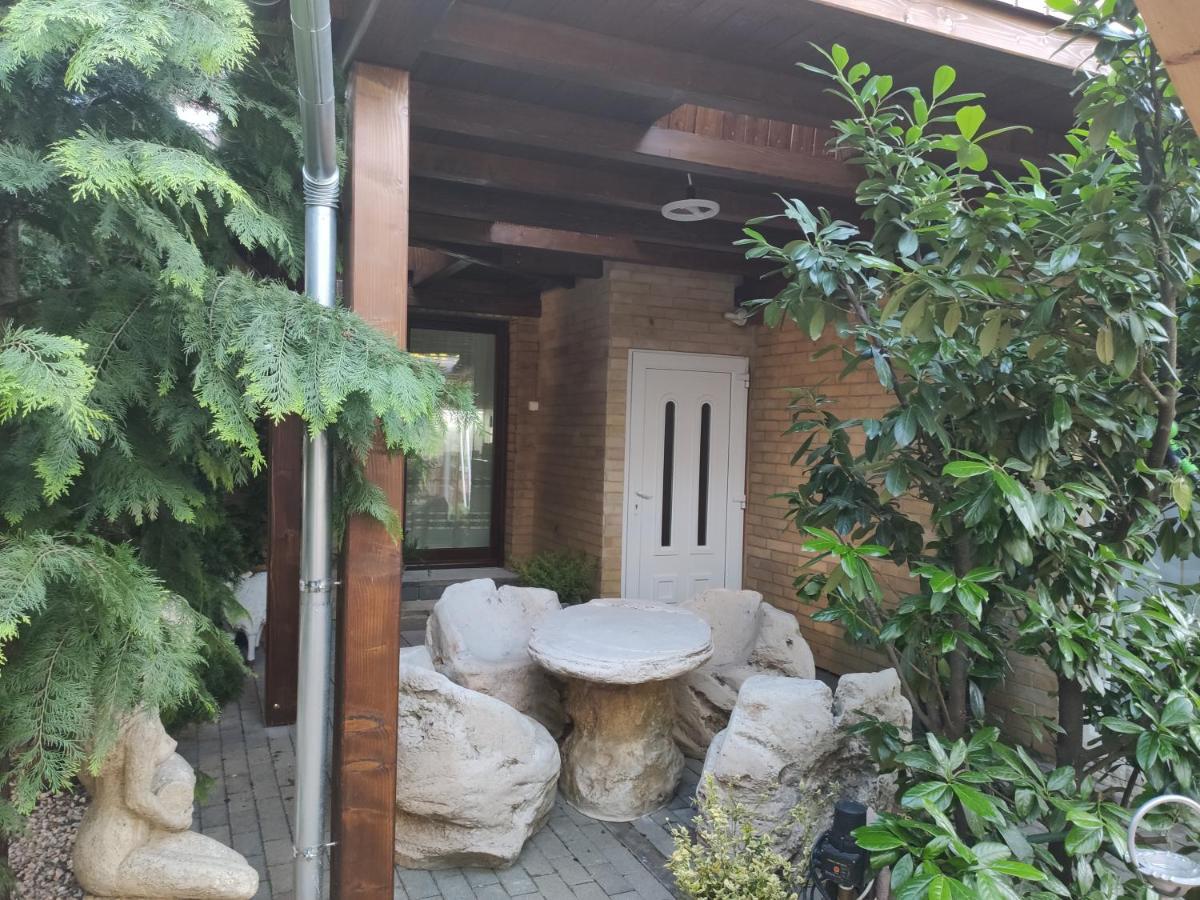 Bpr P3 Lodge Apartment With A/C Budapeste Exterior foto