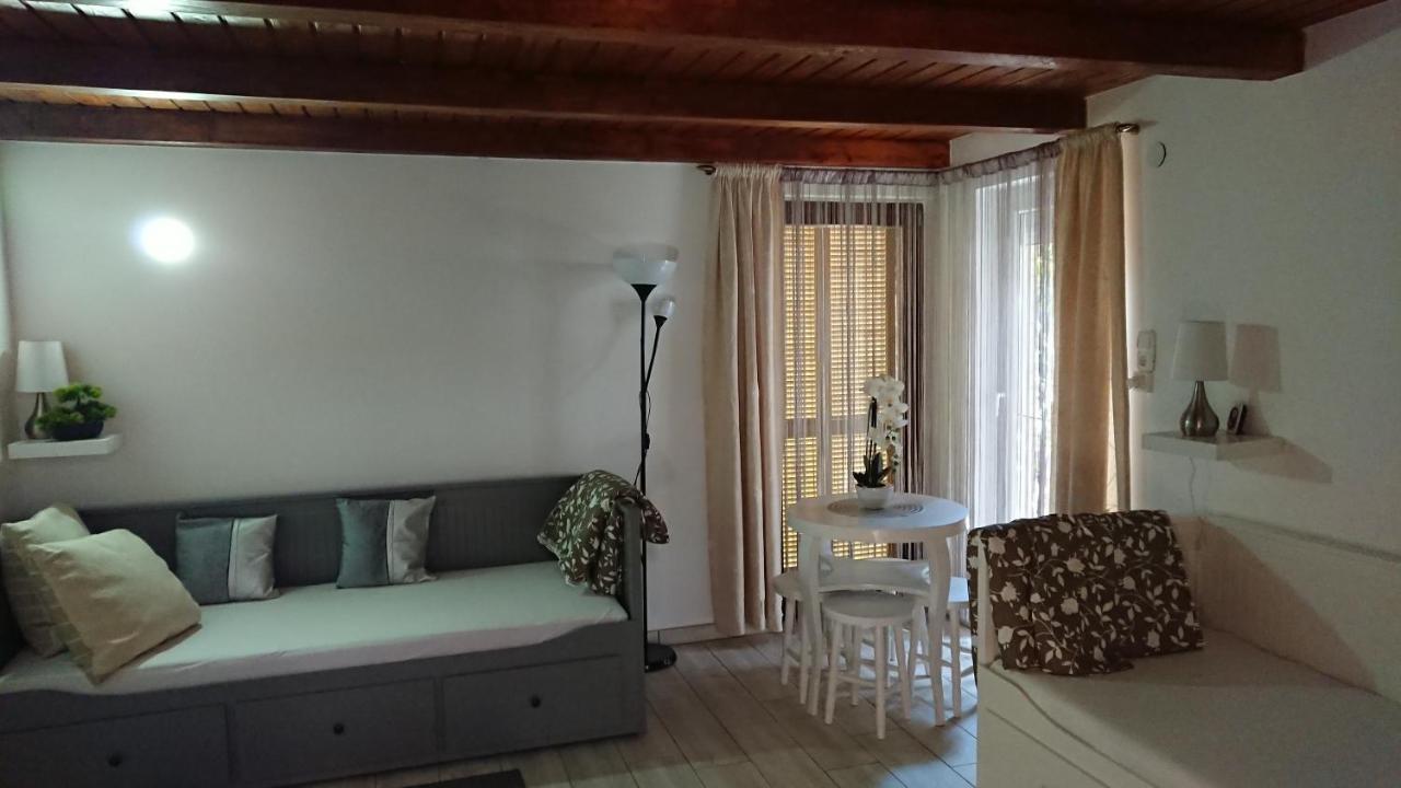 Bpr P3 Lodge Apartment With A/C Budapeste Exterior foto